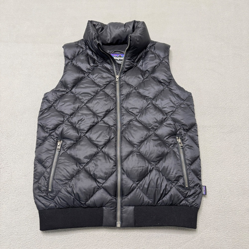 Patagonia Prow Bomber Vest Womens M Black Down Insulated Quilted Puffer